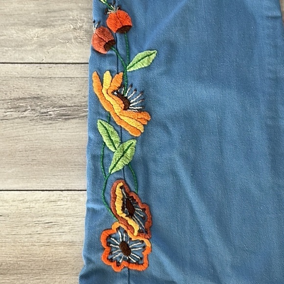 Vintage 1960s wide leg bell bottom wranglers with embroidery size 18 - Picture 4 of 16